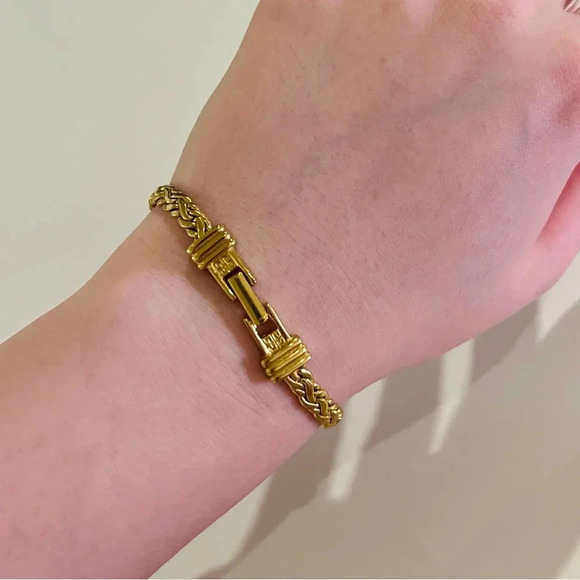 Givenchy Vintage Gold Tome Bracelet - Picture 4 of 4